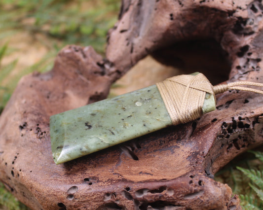 Hapopo Pounamu Toki