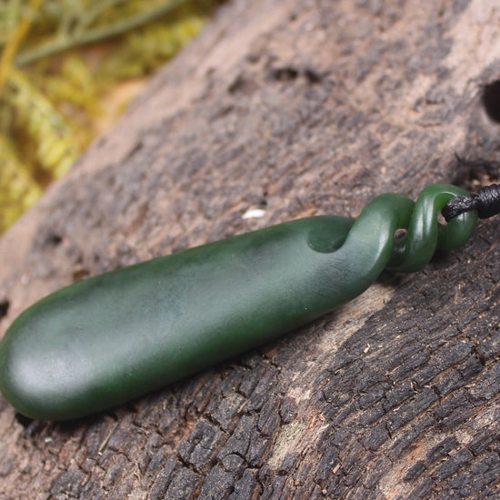 Kawakawa Pounamu Roimata Pendant - NZ Greenstone