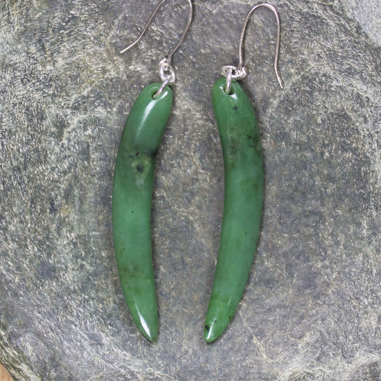 Huia Beak earrings carved from Hapopo Pounamu - NZ Greenstone