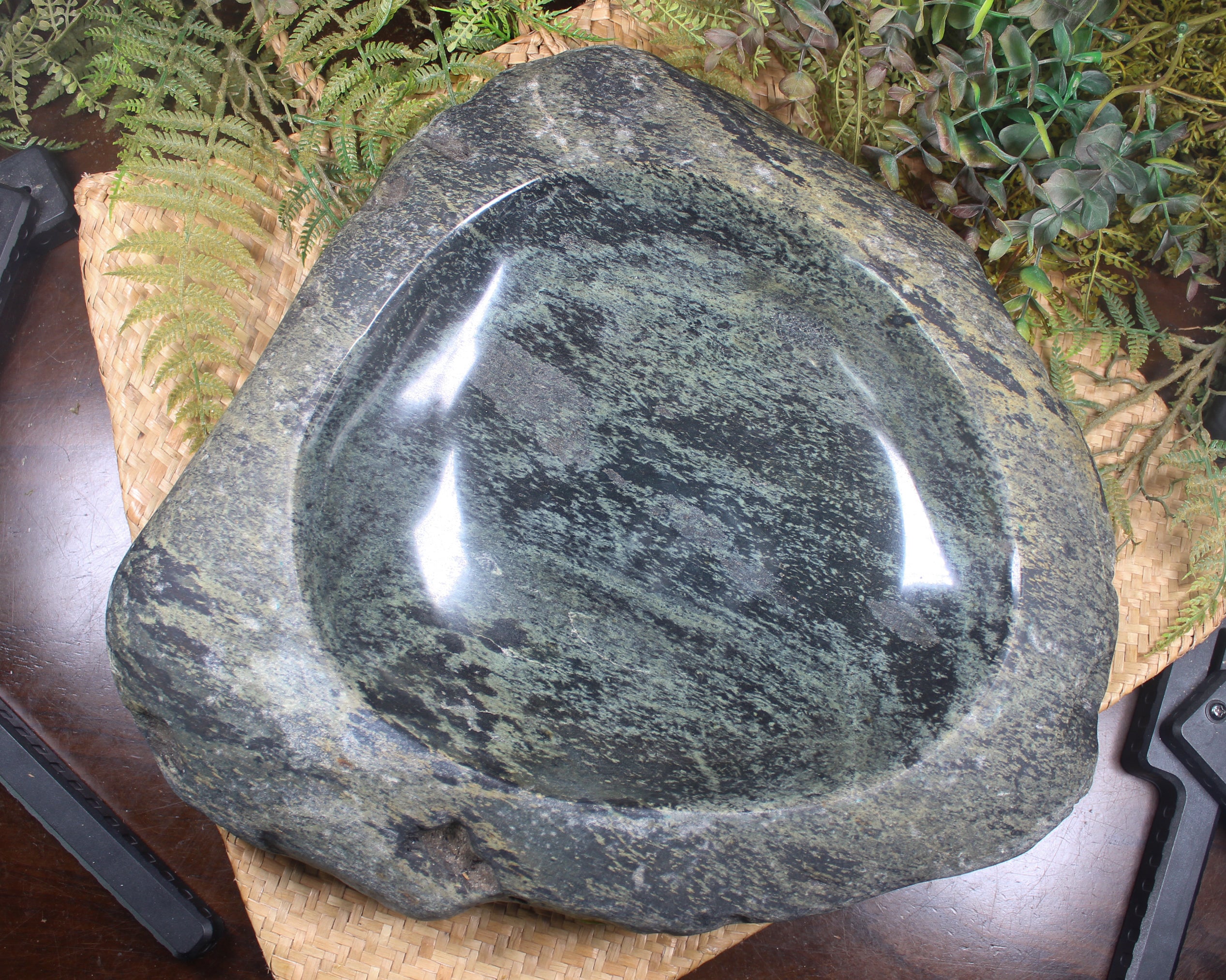 NZ Serpentine Bowl