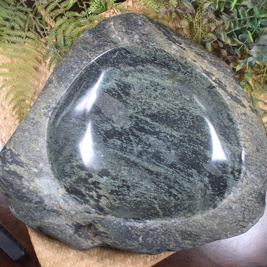 NZ Serpentine Bowl