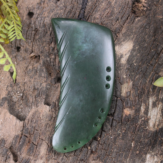 Taniwha Tooth or Niho carved from Kawakawa Pounamu - NZ Greenstone