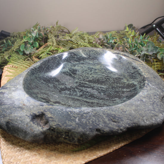 NZ Serpentine Bowl