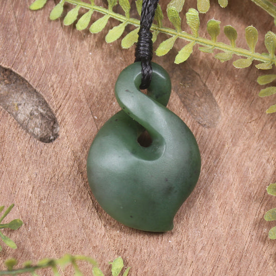 Twist or Pikorua carved from Hapopo Pounamu - NZ Greenstone