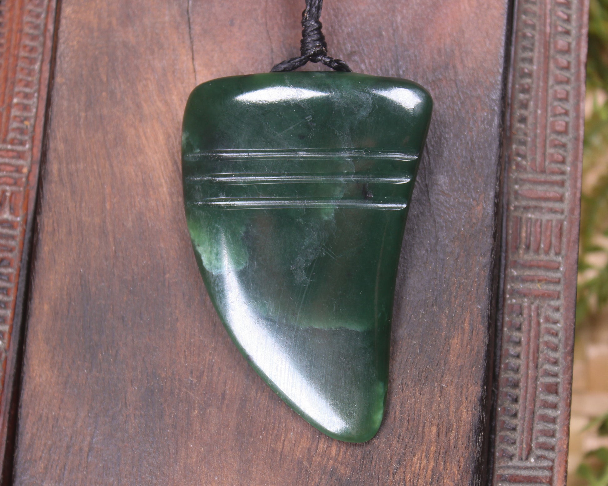 Taniwha Tooth or Niho carved from Kawakawa Pounamu - NZ Greenstone