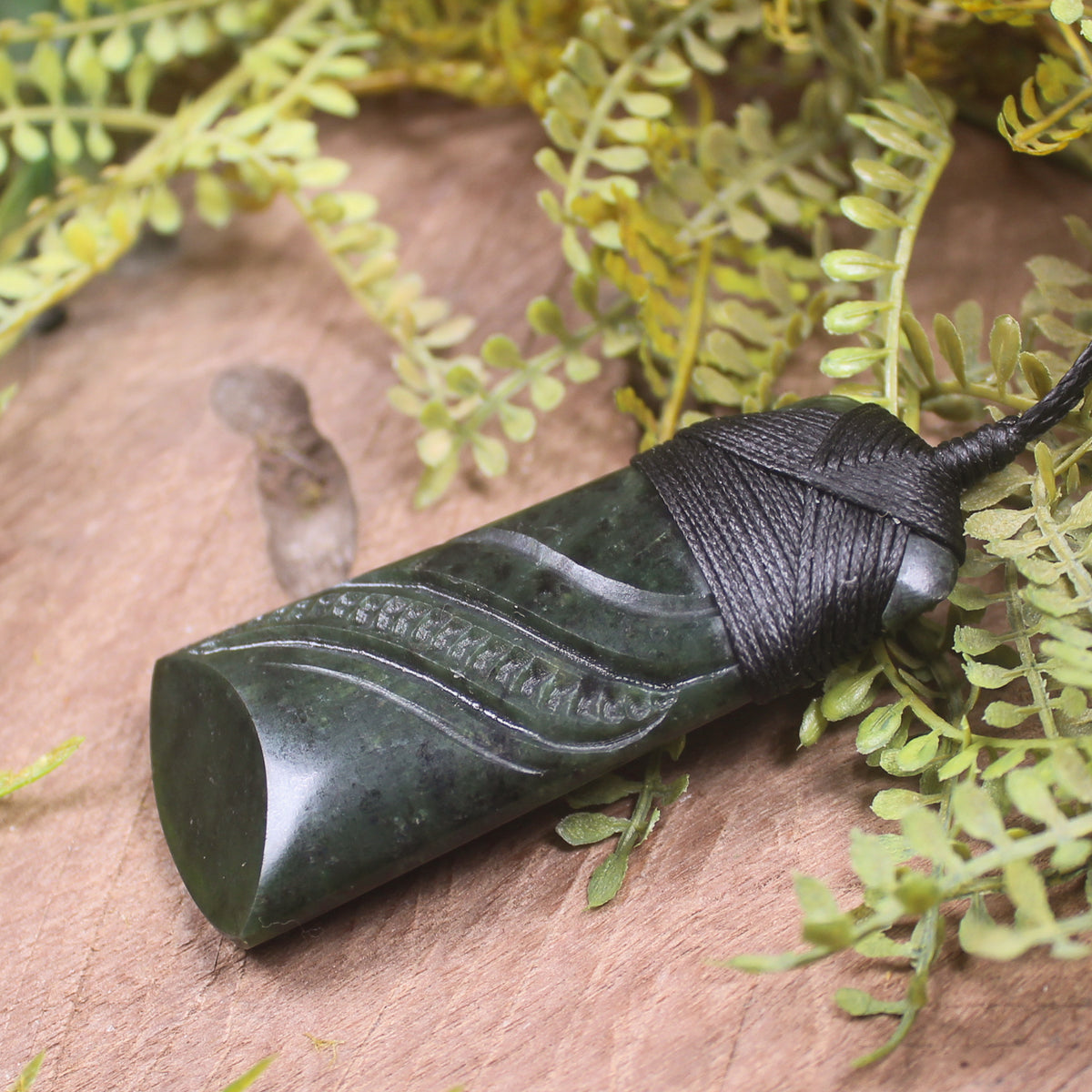 Rimu Pounamu Toki - NZ Greenstone