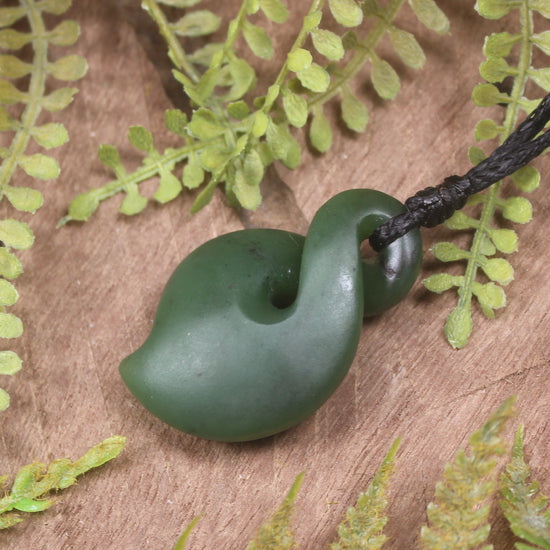 Twist or Pikorua carved from Hapopo Pounamu - NZ Greenstone