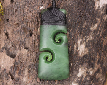 Toki or Adze with Koru carved from Hapopo Pounamu - NZ Greenstone