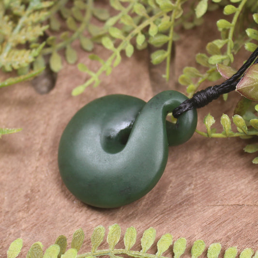 Twist or Pikorua carved from Hapopo Pounamu - NZ Greenstone
