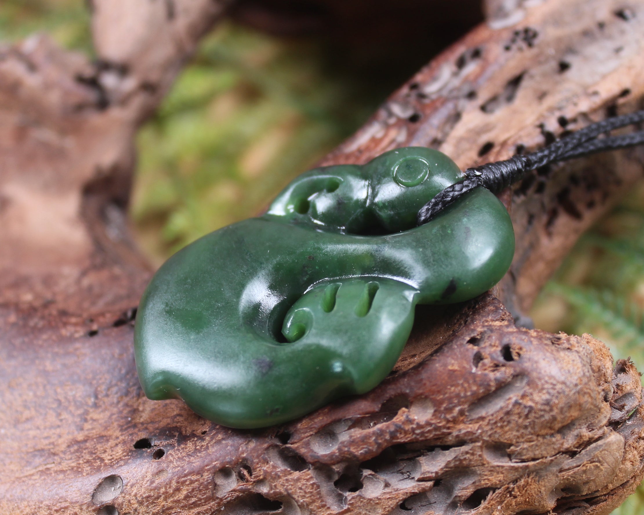 Manaia carved from Kawakawa Pounamu - NZ Greenstone