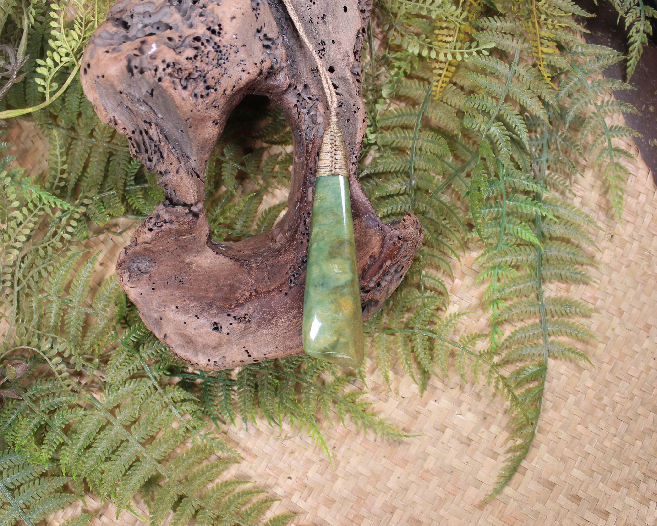 Toki or Adze Pendant carved from Flower Jade Pounamu - NZ Greenstone