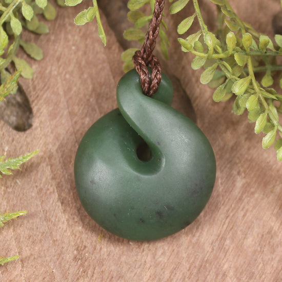 Twist or Pikorua carved from Hapopo Pounamu - NZ Greenstone