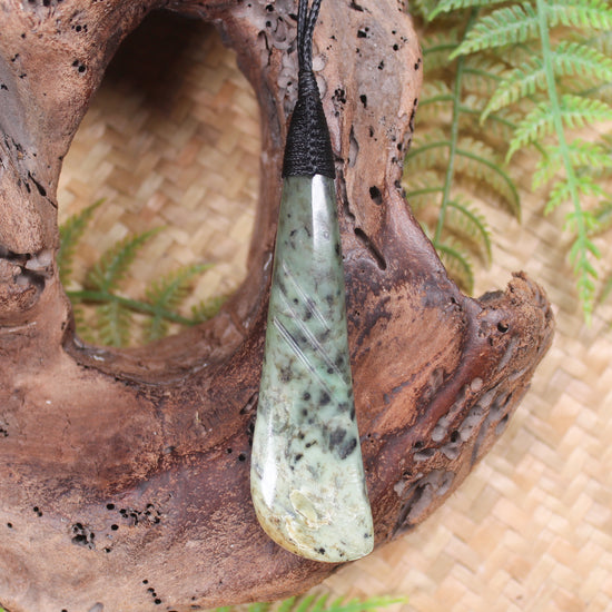 Rimu Pounamu Roimata Pendant - NZ Greenstone