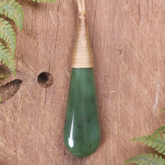Roimata Teardrop carved from Hapopo Pounamu - NZ Greenstone