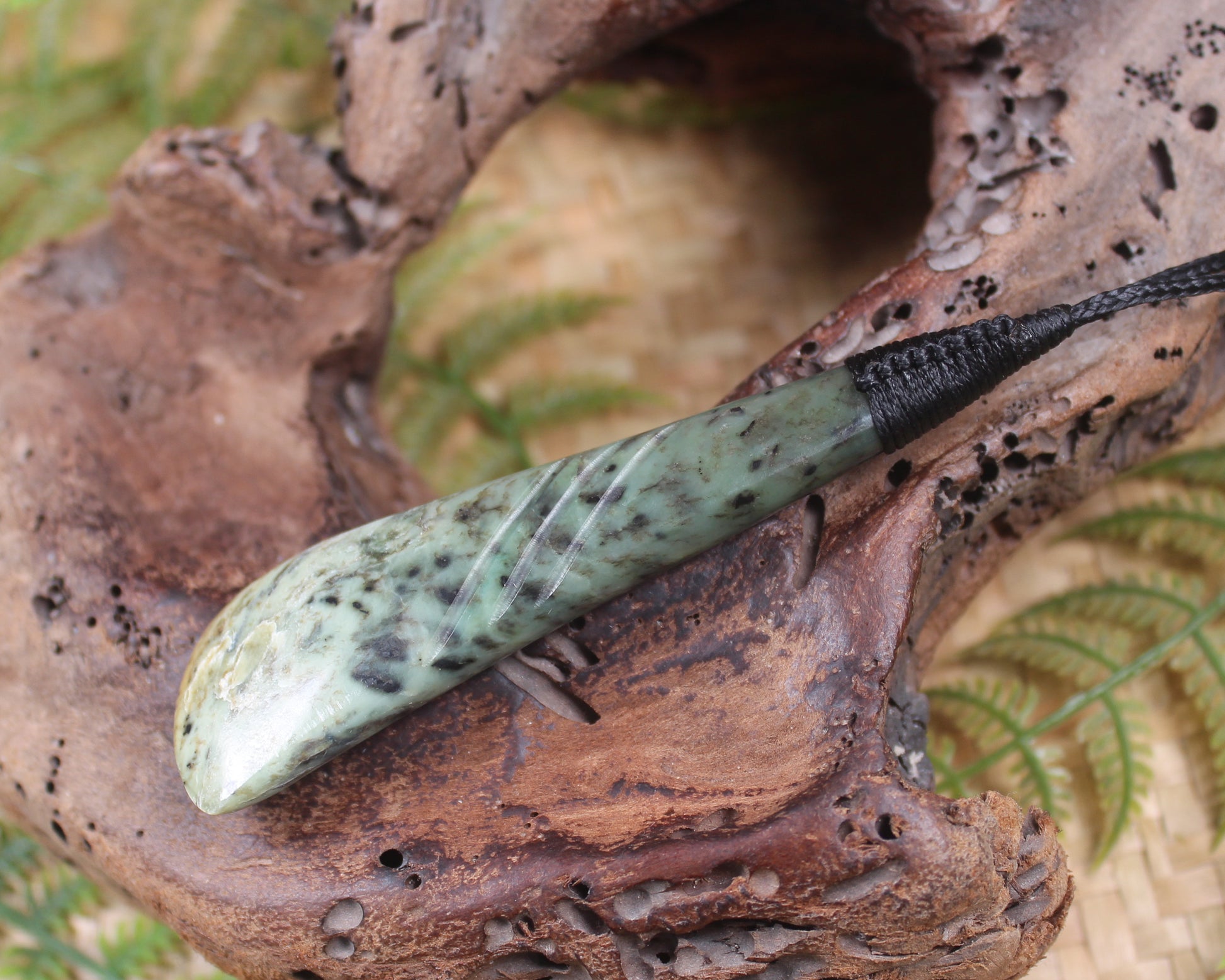 Rimu Pounamu Roimata Pendant - NZ Greenstone