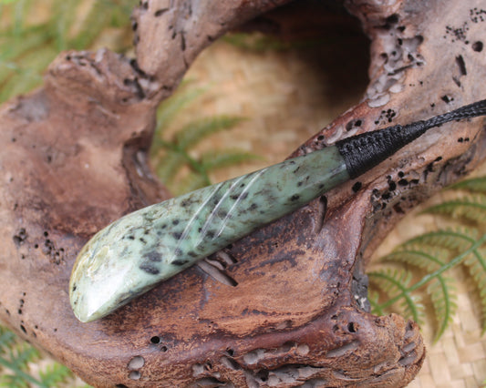Rimu Pounamu Roimata Pendant - NZ Greenstone