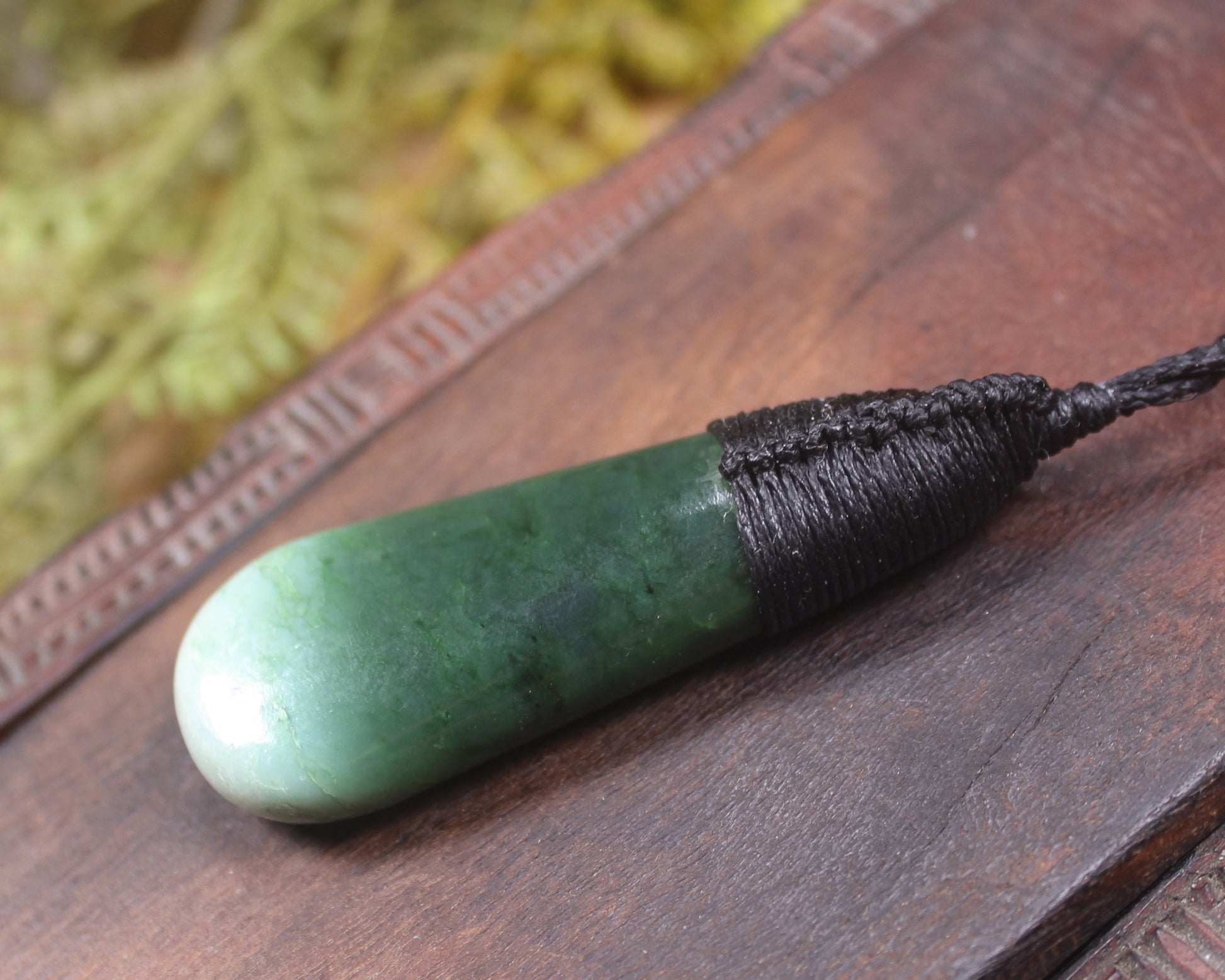Kawakawa Pounamu Roimata Pendant - NZ Greenstone