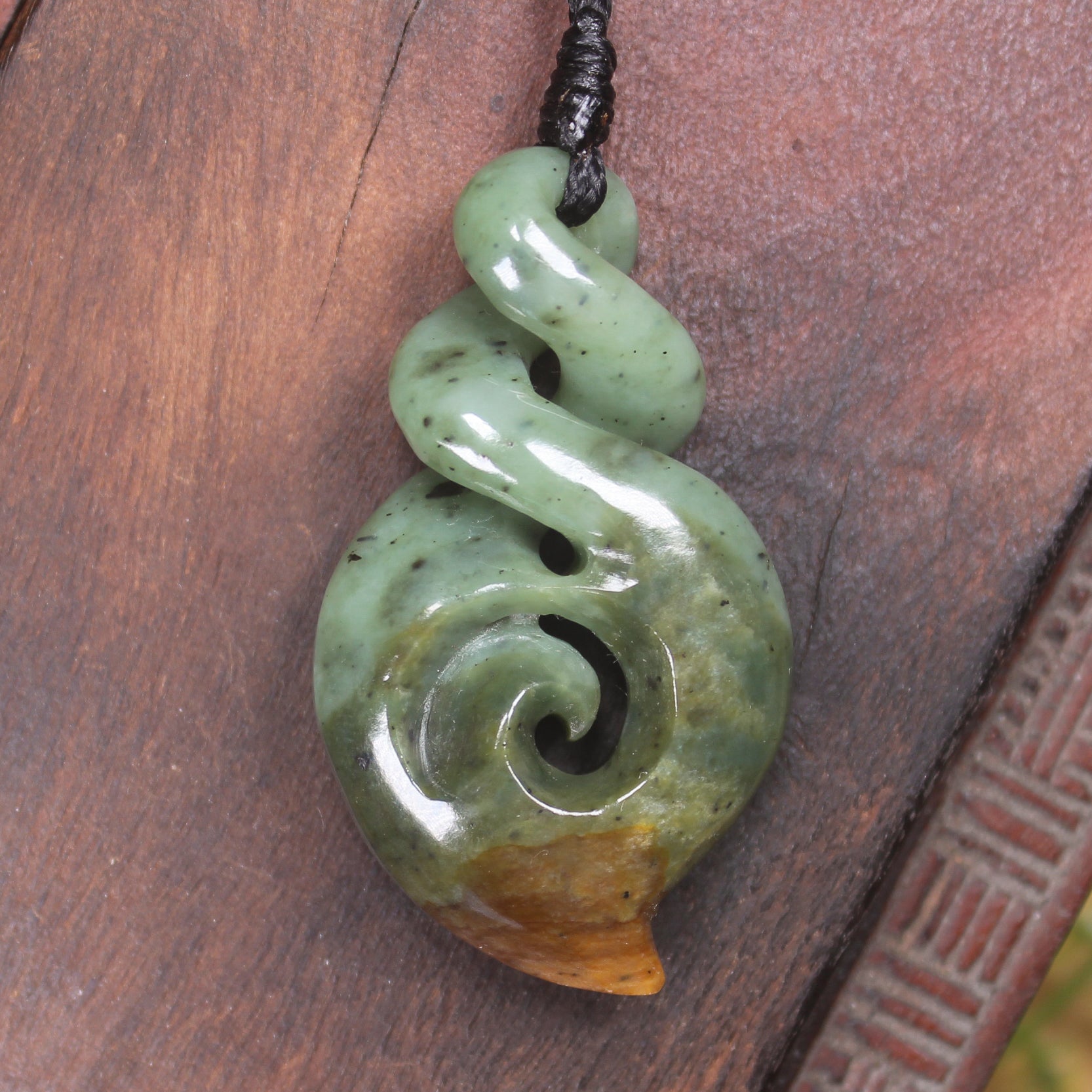 Twist or Pikorua carved from Flower Jade Pounamu - NZ Greenstone