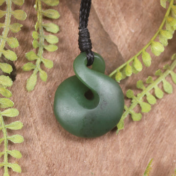 Twist or Pikorua carved from Hapopo Pounamu - NZ Greenstone