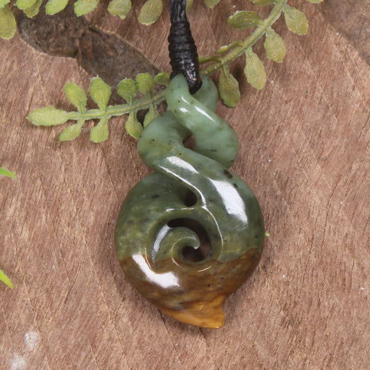 Twist or Pikorua carved from Flower Jade Pounamu - NZ Greenstone