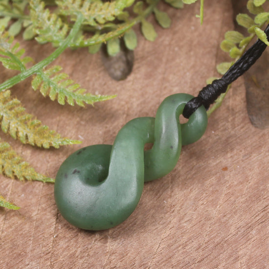 Twist or Pikorua carved from Hapopo Pounamu - NZ Greenstone