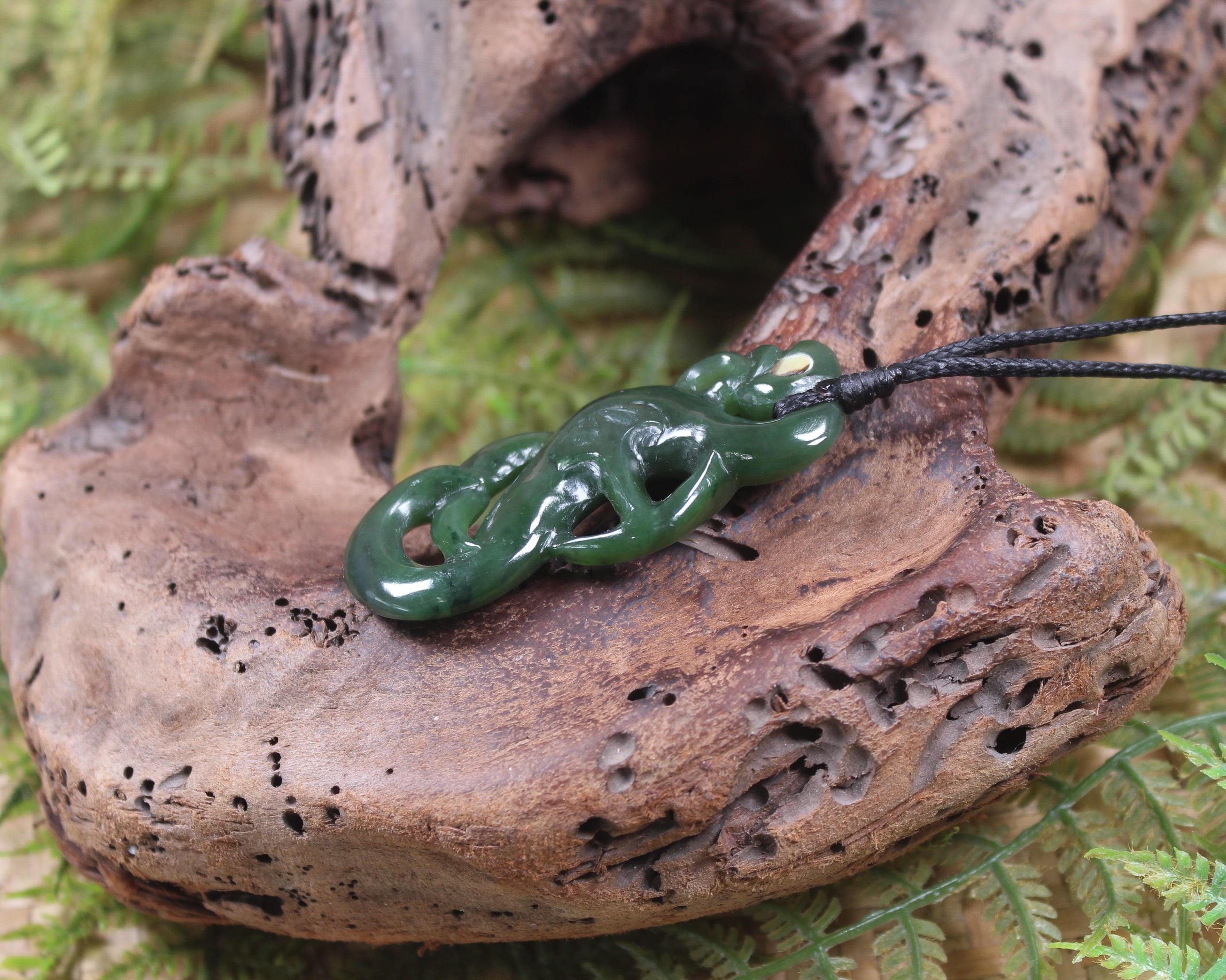 Manaia carved from Kawakawa Pounamu - NZ Greenstone