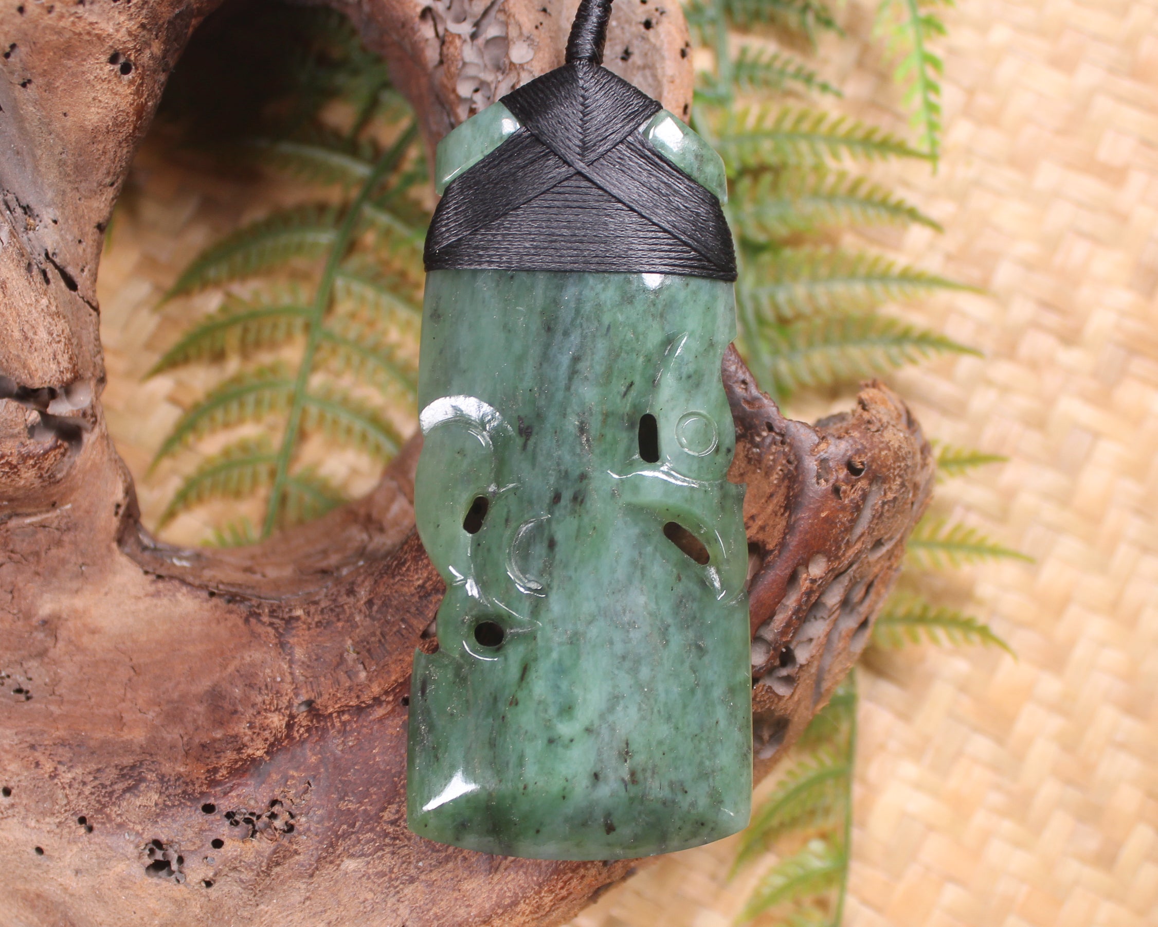 Manaia Toki or Adze Pendant carved from Hapopo Pounamu - NZ Greenstone