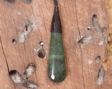 Roimata Teardrop carved from Hapopo Pounamu - NZ Greenstone