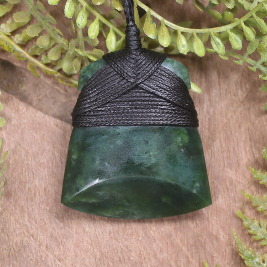 Inanga Pounamu Toki 