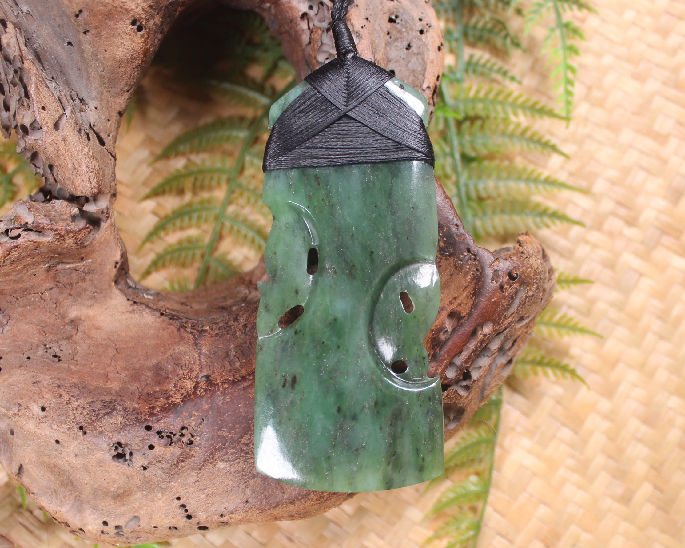 Manaia Toki or Adze Pendant carved from Hapopo Pounamu - NZ Greenstone