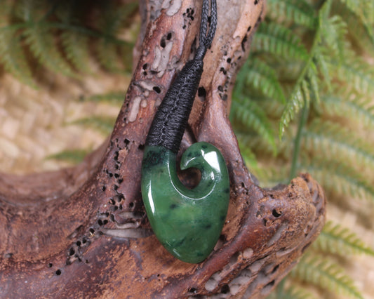 Hei Matau or Fish Hook carved from Kawakawa Pounamu - NZ Greenstone