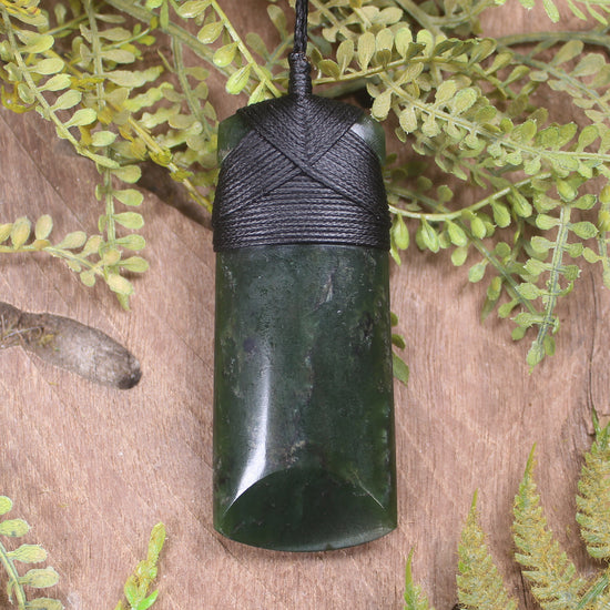 Rimu Pounamu Toki - NZ Greenstone