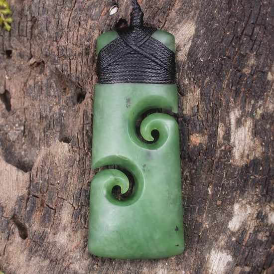 Toki or Adze with Koru carved from Hapopo Pounamu - NZ Greenstone