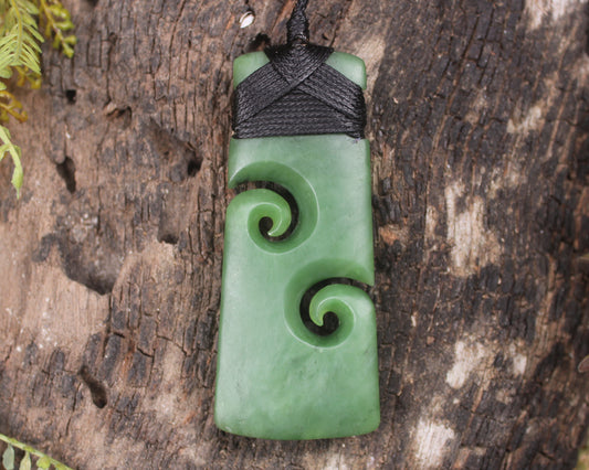 Toki or Adze with Koru carved from Hapopo Pounamu - NZ Greenstone