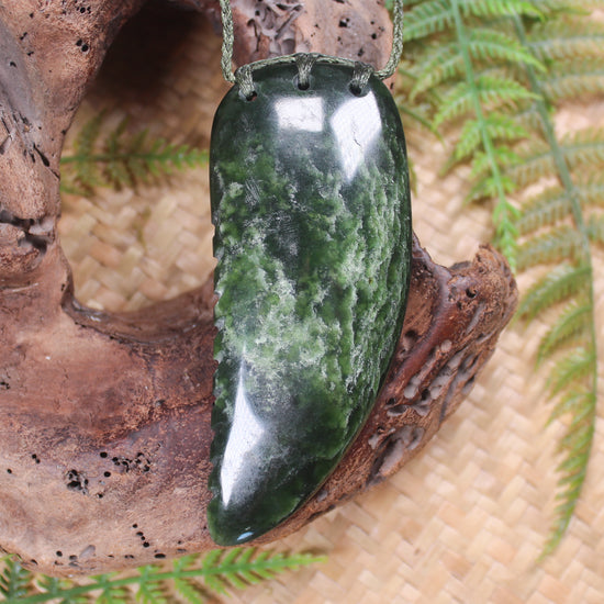 Taniwha Tooth or Niho carved from Kawakawa Pounamu - NZ Greenstone