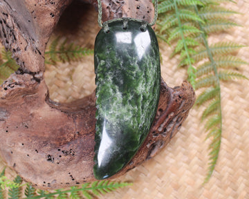 Taniwha Tooth or Niho carved from Kawakawa Pounamu - NZ Greenstone