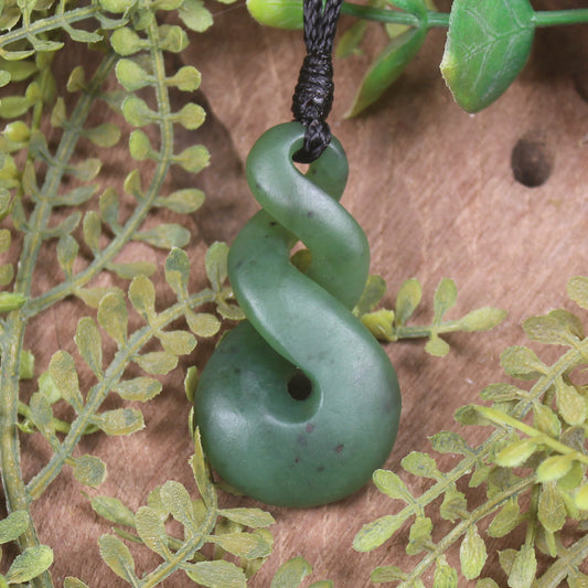 Twist or Pikorua carved from Hapopo Pounamu - NZ Greenstone