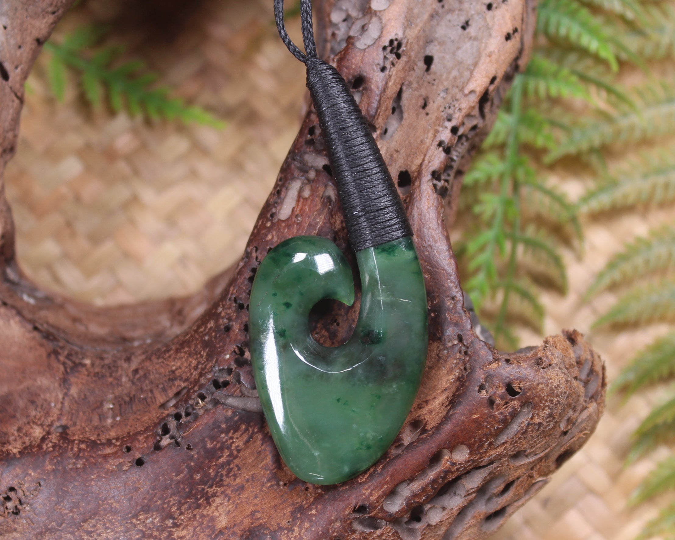 Hei Matau or Fish Hook carved from Kawakawa Pounamu - NZ Greenstone