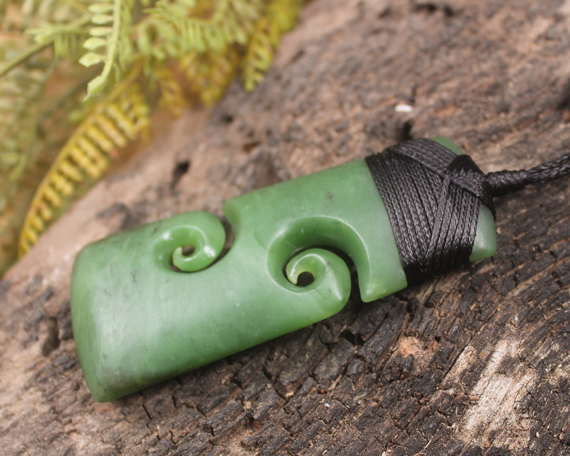 Toki or Adze with Koru carved from Hapopo Pounamu - NZ Greenstone