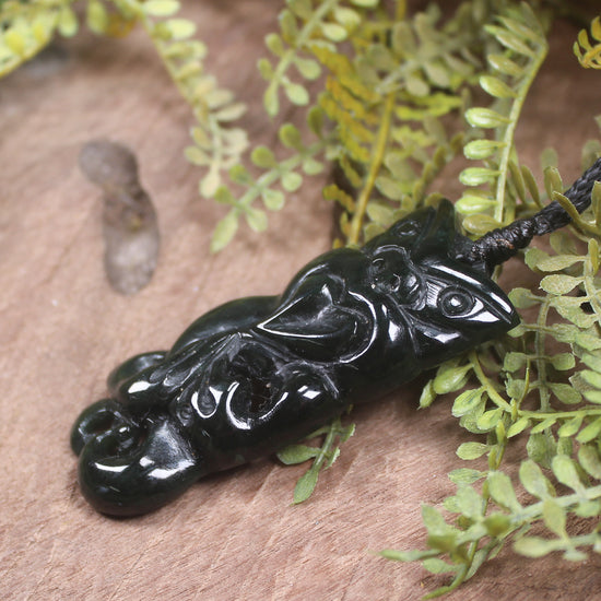 Manaia pendant carved from Kawakawa Pounamu - NZ Greenstone