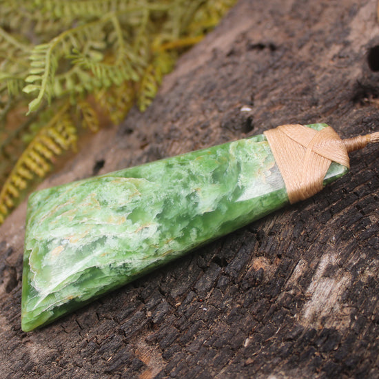 Flower Jade Pounamu Toki Pendant - NZ Greenstone