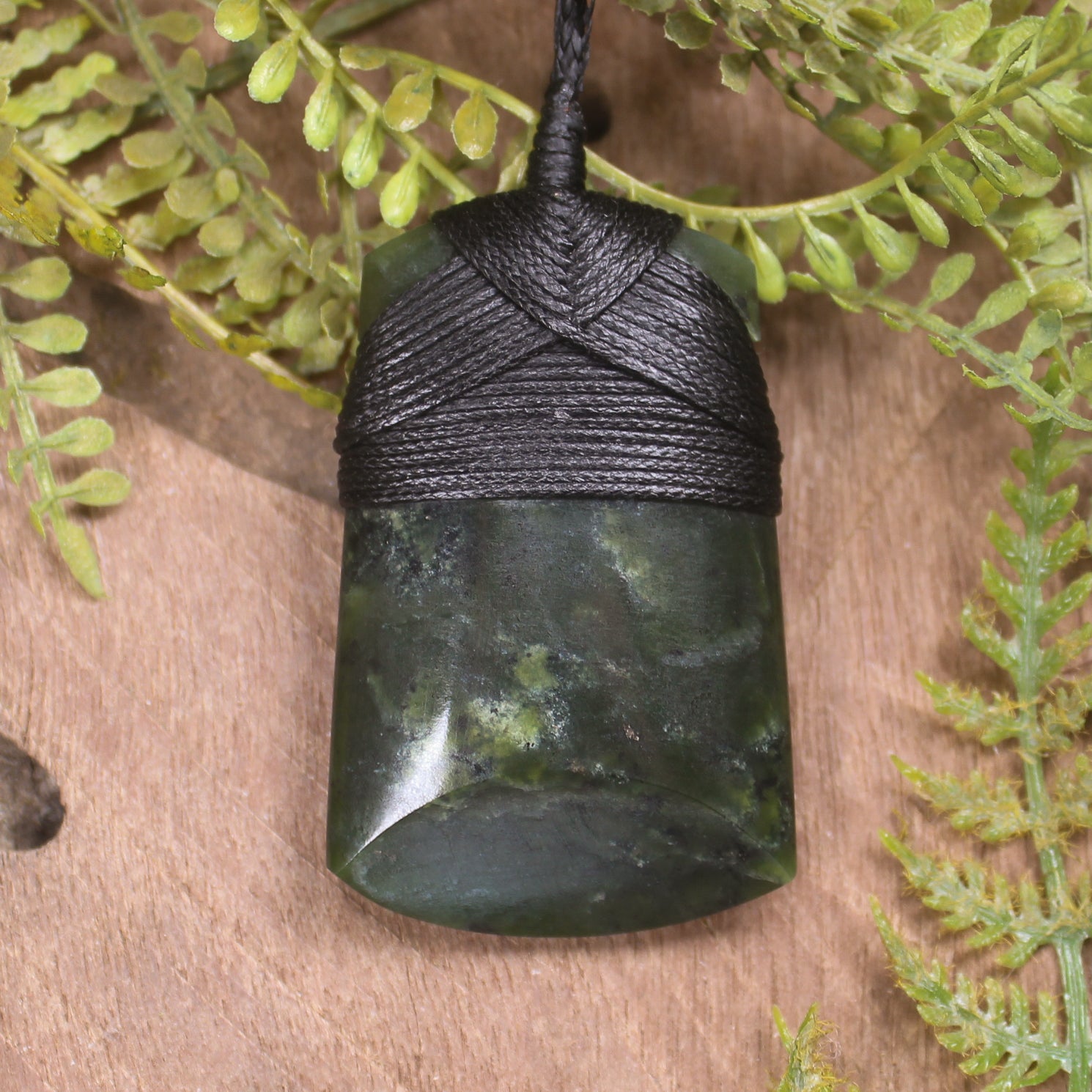Rimu Pounamu Toki - NZ Greenstone