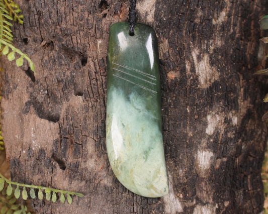 Kawakawa Pounamu Toki 