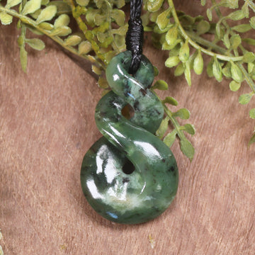 Twist or Pikorua carved from Hapopo Pounamu - NZ Greenstone
