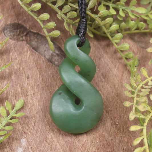 Twist or Pikorua carved from Hapopo Pounamu - NZ Greenstone