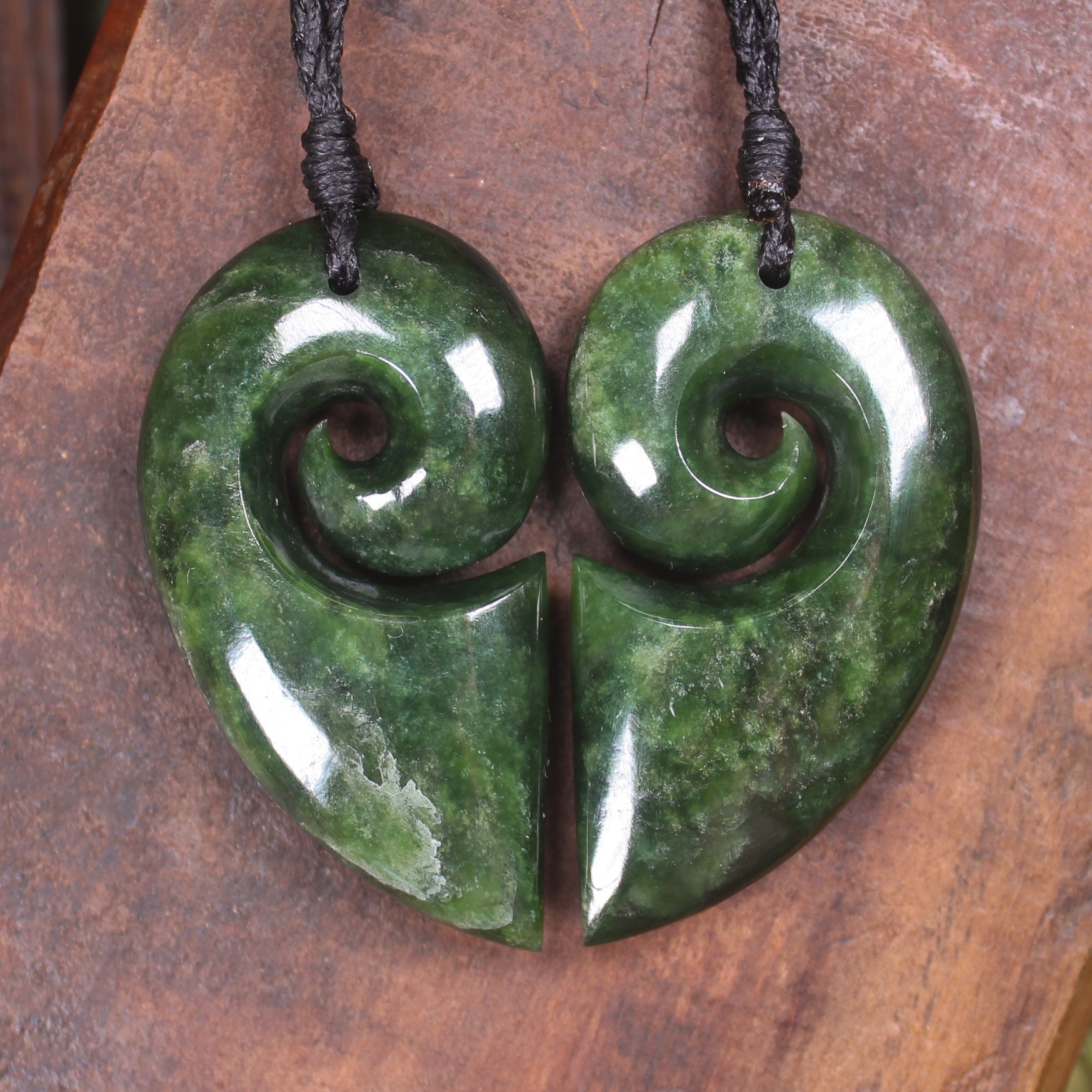 Koru Heart pendant carved from Kawakawa Pounamu - NZ Greenstone