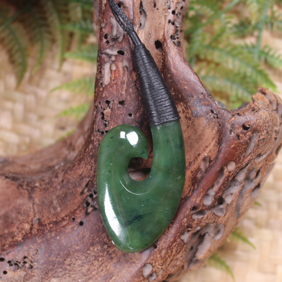 Hei Matau or Fish Hook carved from Kawakawa Pounamu - NZ Greenstone