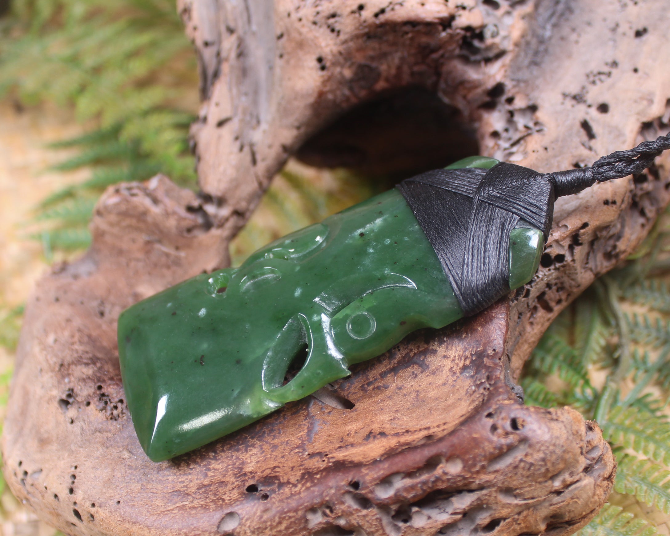 Manaia Toki or Adze Pendant carved from Kawakawa Pounamu - NZ Greenstone