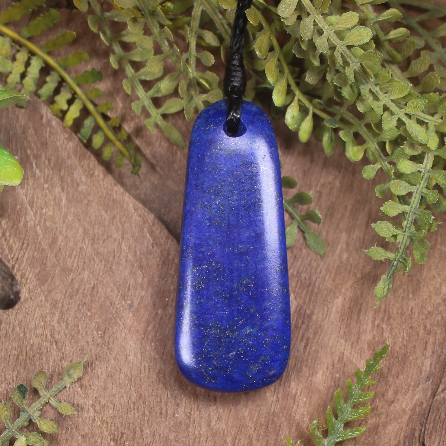 Lapis Lazuli Roimata pendant