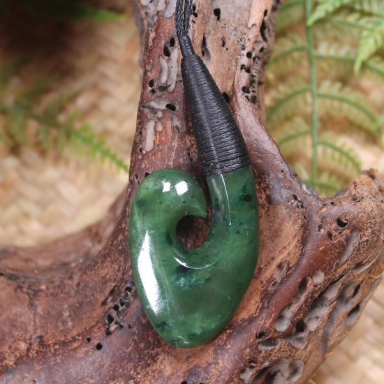 Hei Matau or Fish Hook carved from Kawakawa Pounamu - NZ Greenstone